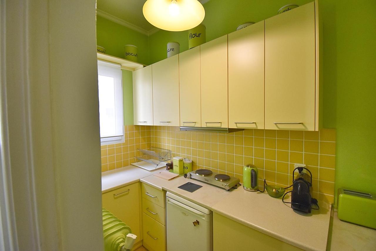 Check Point - Plaka Apartment เอเธนส์ ภายนอก รูปภาพ